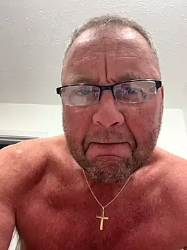 Snapshot of Toothpic1 chatting on December 2025 08:58:02 AM Toothpic1 online show from December 2025 08:58:02 AM