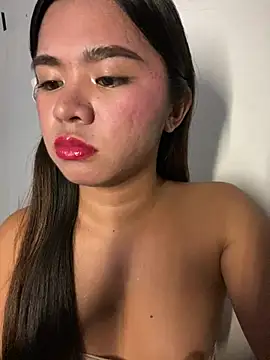 Snapshot of voganmarie chatting on June 2026 02:11:02 PM voganmarie online show from June 2026 02:11:02 PM