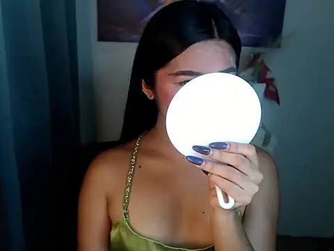 Snapshot of voganmarie chatting on June 2026 02:43:02 AM voganmarie online show from June 2026 02:43:02 AM