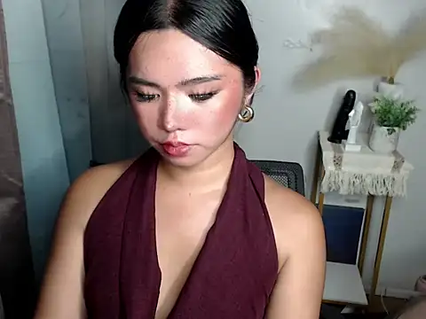 Snapshot of voganmarie chatting on June 2026 04:09:02 AM voganmarie online show from June 2026 04:09:02 AM