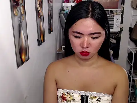 Snapshot of voganmarie chatting on July 2026 04:47:01 PM voganmarie online show from July 2026 04:47:01 PM