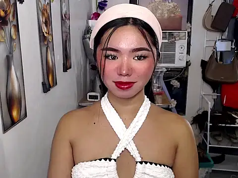 Snapshot of voganmarie chatting on July 2026 07:48:02 AM voganmarie online show from July 2026 07:48:02 AM