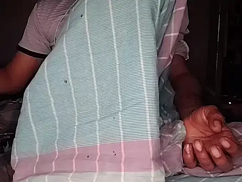 Snapshot of Alfa_455152 chatting on December 2025 08:08:02 PM Alfa 455152 online show from December 2025 08:08:02 PM