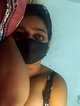 Hotty Tulip online show from February 2026 09:50:01 PM