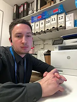 dirtyanal23 online show from February 2026 07:45:02 PM