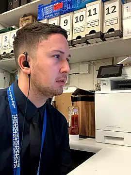 dirtyanal23 online show from January 2026 07:43:01 PM