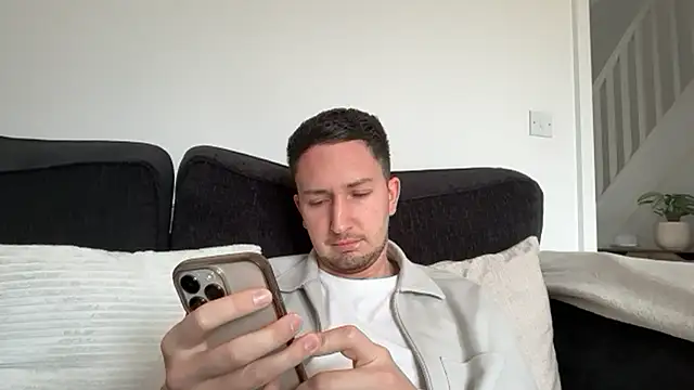 dirtyanal23 online show from March 2026 10:42:01 AM