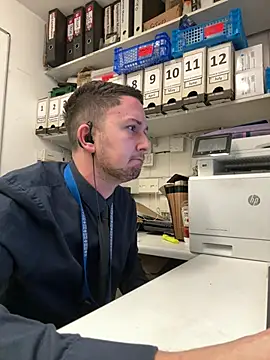 dirtyanal23 online show from March 2026 07:17:02 PM