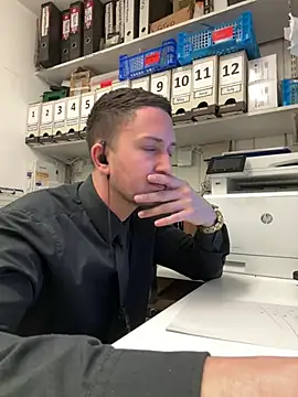 dirtyanal23 online show from April 2026 06:59:02 PM