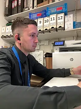 dirtyanal23 online show from February 2026 07:35:02 PM