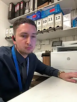 dirtyanal23 online show from December 2025 05:50:02 PM