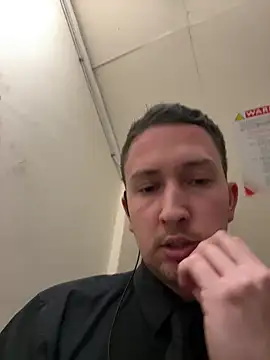 dirtyanal23 online show from April 2026 01:17:02 PM