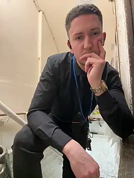 dirtyanal23 online show from March 2026 07:54:02 PM