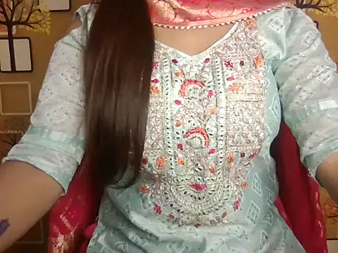 Snapshot of Hotty_Suzuka chatting on December 2025 06:23:01 AM Hotty Suzuka online show from December 2025 06:23:01 AM