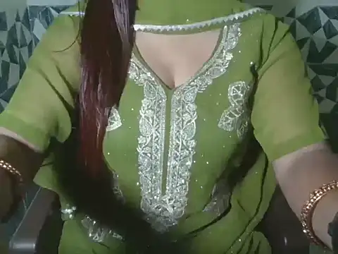 Hotty Suzuka online show from June 2026 05:18:02 AM