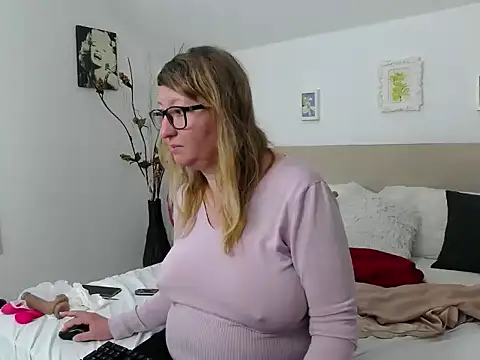 Snapshot of OlgaPavlova chatting on March 2026 02:17:01 PM OlgaPavlova online show from March 2026 02:17:01 PM