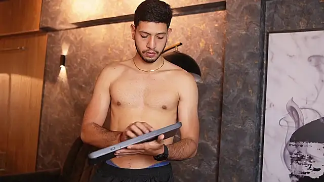 Snapshot of Thiago_Voss chatting on December 2025 12:33:02 PM Thiago Voss online show from December 2025 12:33:02 PM