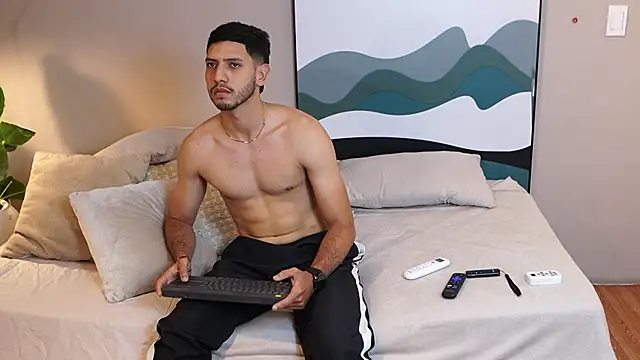 Snapshot of Thiago_Voss chatting on December 2025 12:37:01 PM Thiago Voss online show from December 2025 12:37:01 PM