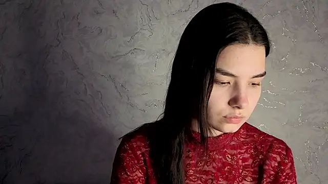 Laura Sunday online show from February 2026 11:31:01 AM