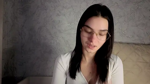 Laura Sunday online show from February 2026 07:30:02 AM