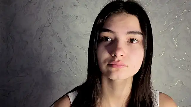 Laura Sunday online show from February 2026 01:34:01 PM