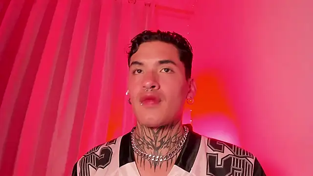 AlecBanne online show from December 2025 11:22:01 PM