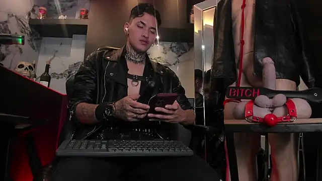 AlecBanne online show from April 2026 10:50:02 PM