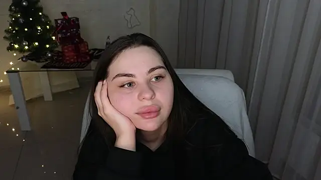 Snapshot of Deborah_lowe chatting on December 2025 04:02:02 PM Deborah lowe online show from December 2025 04:02:02 PM