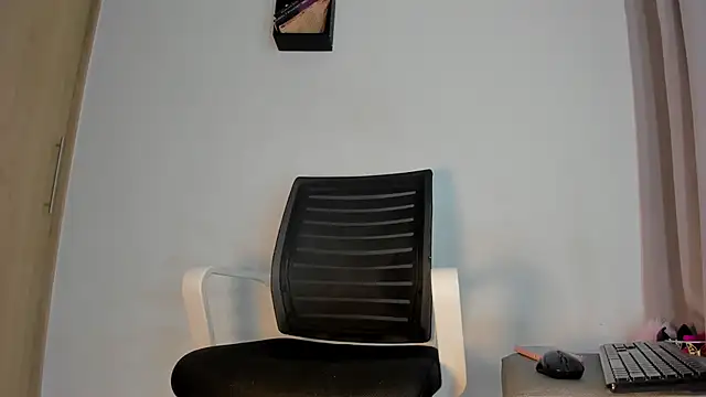 Nanny 11 online show from April 2026 11:06:01 PM