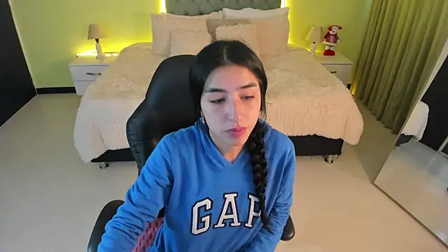 Celeste Rous   online show from January 2026 12:33:02 PM