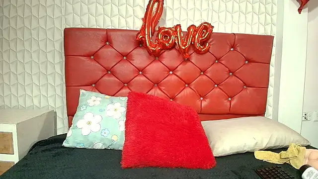 Elizabetth Roman online show from February 2026 08:28:01 PM