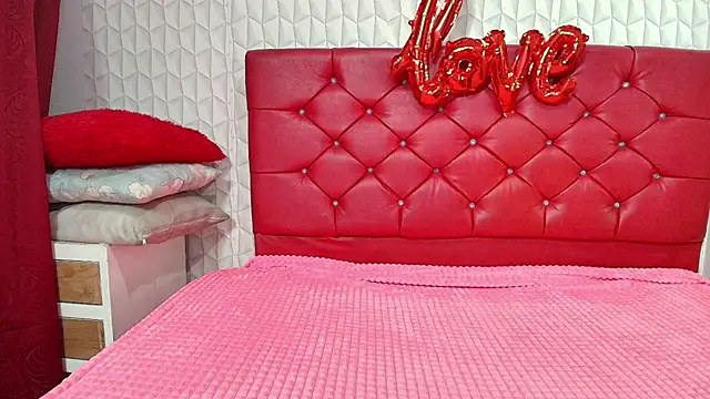 Elizabetth Roman online show from April 2026 08:59:02 PM