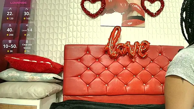 Elizabetth Roman online show from March 2026 08:38:01 PM