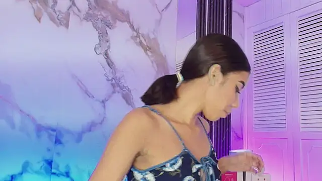 BellaHarpeer online show from February 2026 07:25:01 PM