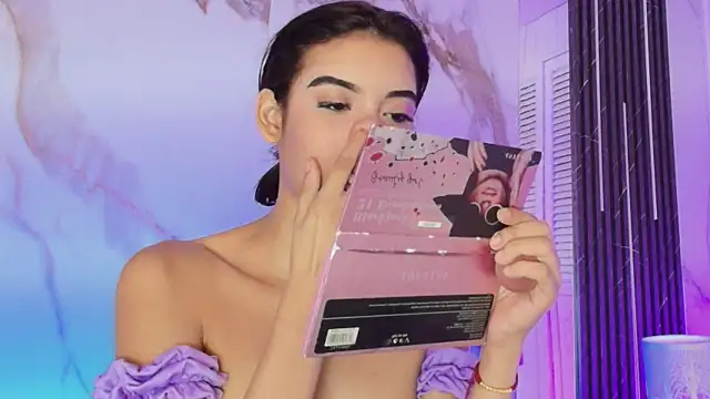 BellaHarpeer online show from February 2026 08:42:01 PM