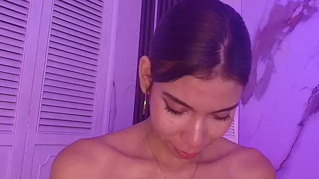 BellaHarpeer online show from March 2026 07:42:02 AM