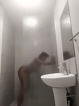 Snapshot of the_only_blvck_barbie chatting on December 2025 03:44:01 PM the only blvck barbie online show from December 2025 03:44:01 PM