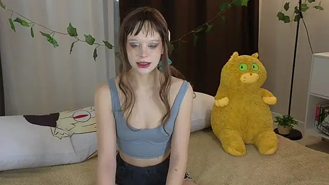 Lace Thrill online show from February 2026 04:48:01 PM