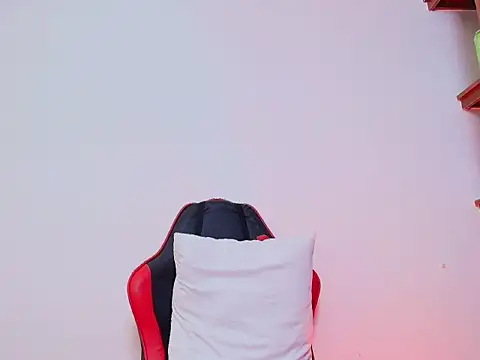 sara santana   online show from February 2026 12:32:01 AM