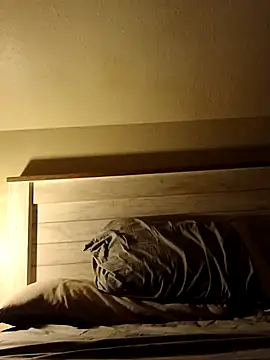 iLOVETRAY96 online show from December 2025 07:44:01 AM