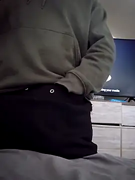 iLOVETRAY96 online show from February 2026 07:35:01 PM