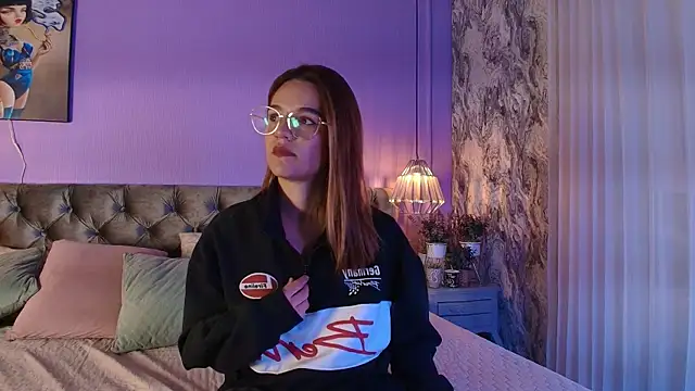 Snapshot of Nia__S chatting on January 2026 12:10:02 PM Nia S online show from January 2026 12:10:02 PM