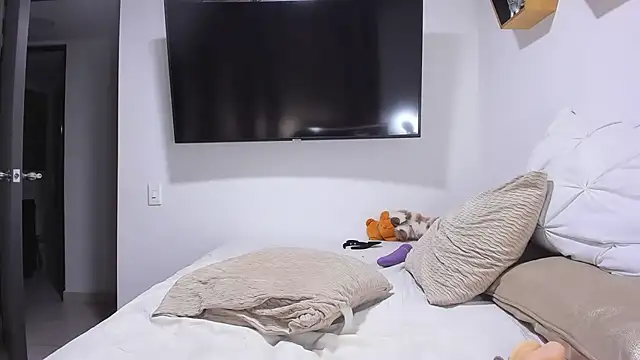 valen or online show from April 2026 12:51:01 AM