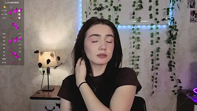 Snapshot of RenownedMister chatting on December 2025 06:29:02 PM RenownedMister online show from December 2025 06:29:02 PM