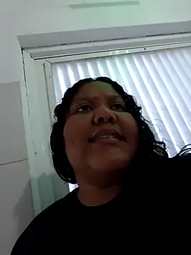 VaneandRossy online show from April 2026 10:25:02 PM