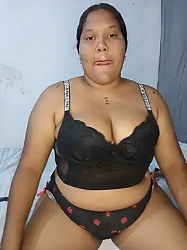 Snapshot of VaneandRossy chatting on July 2026 01:28:02 AM VaneandRossy online show from July 2026 01:28:02 AM