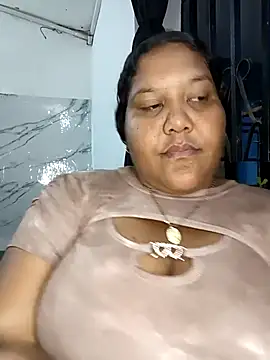 VaneandRossy online show from February 2026 10:45:02 PM