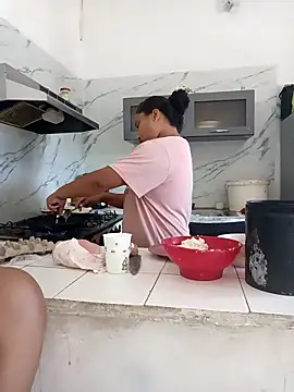 VaneandRossy online show from February 2026 02:36:01 PM