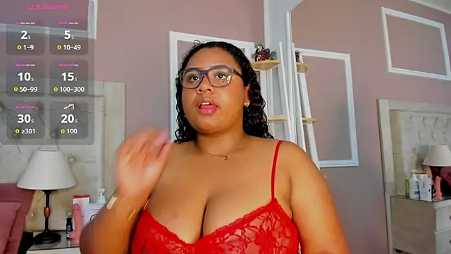 Snapshot of EMILIACORTEZ chatting on December 2025 01:06:02 PM EMILIACORTEZ online show from December 2025 01:06:02 PM