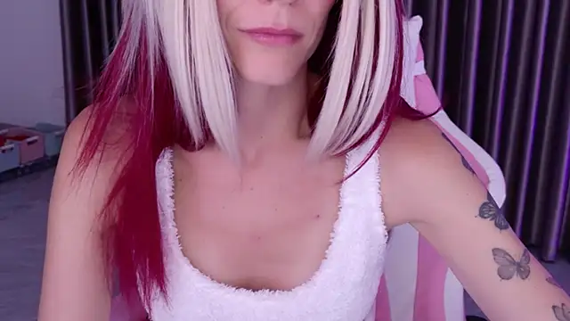 betty xoxoo online show from March 2026 12:28:02 PM